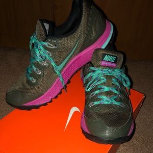 Nike Gortex running sneakers